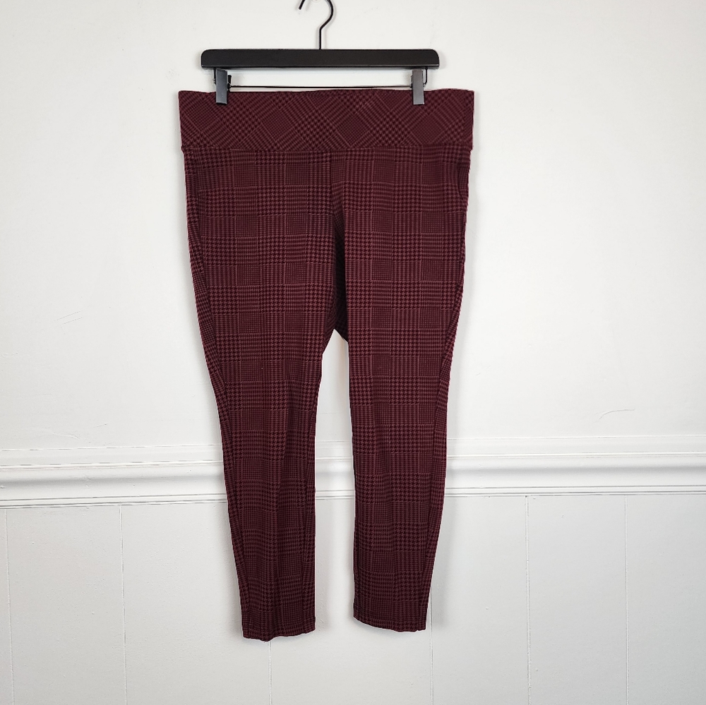 Torrid Studio Ponte Slim Fix Pixie Pant Dark Red Black Houndstooth Plaid Size 12